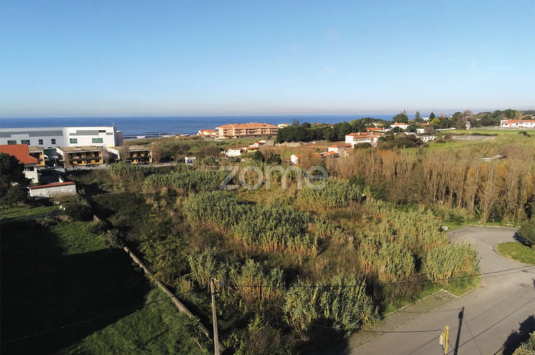 Moradia T4 para Venda em Gulpilhares e Valadares Foto 29