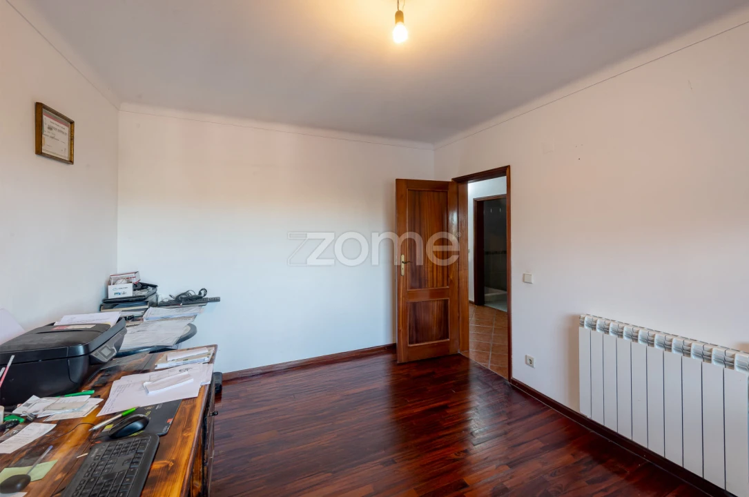 Moradia T4 para Venda em Travassô e Óis da Ribeira Foto 13