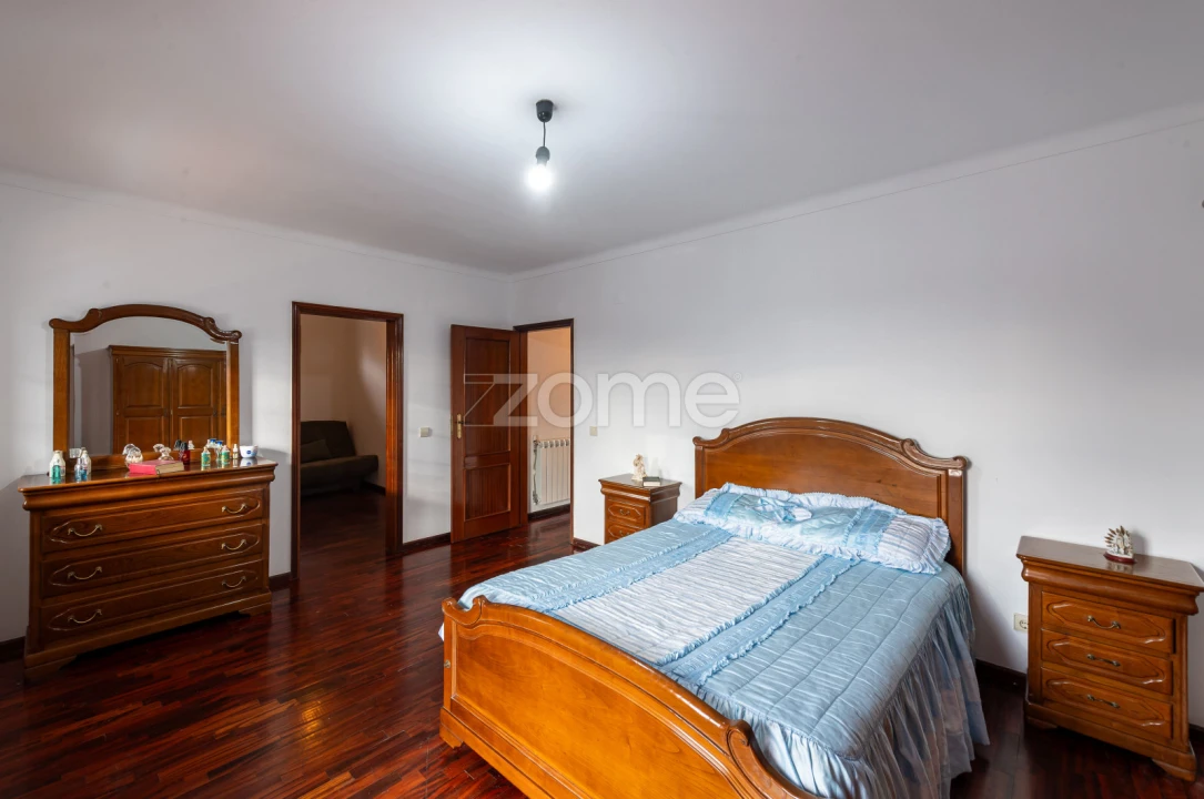 Moradia T4 para Venda em Travassô e Óis da Ribeira Foto 19