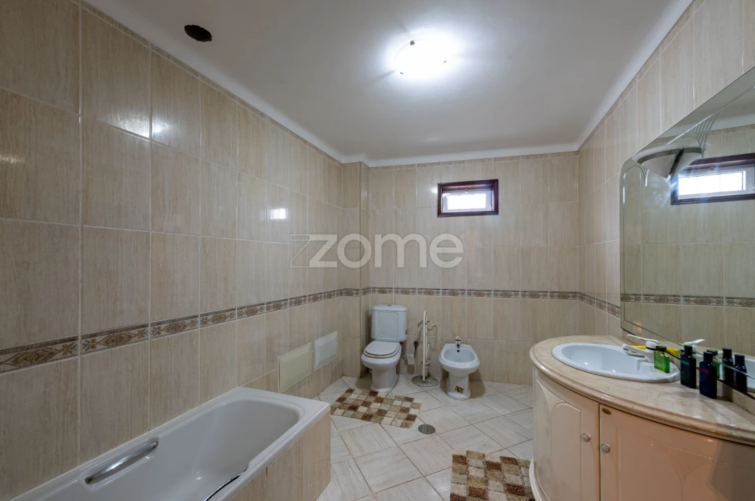 Moradia T4 para Venda em Travassô e Óis da Ribeira Foto 21