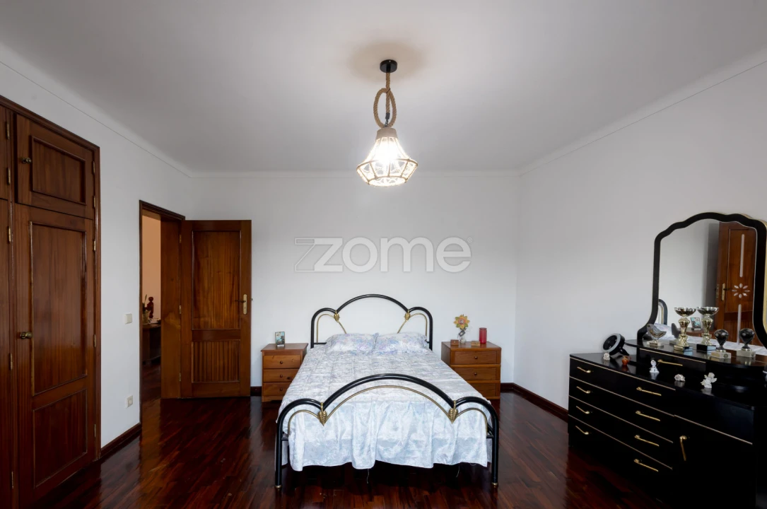 Moradia T4 para Venda em Travassô e Óis da Ribeira Foto 24