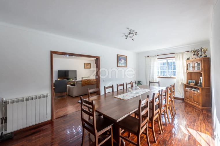 Moradia T4 para Venda em Travassô e Óis da Ribeira Foto 9