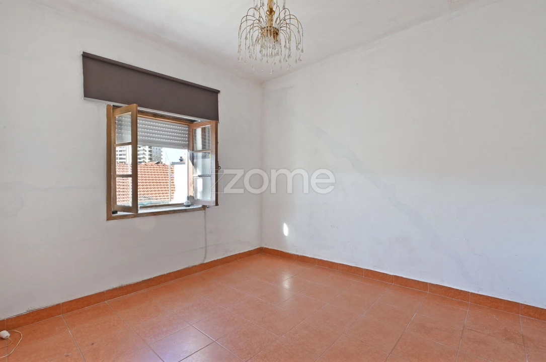 Moradia T4 para Venda em Mafamude e Vilar do Paraíso Foto 21