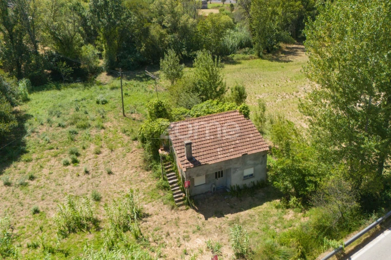 Moradia T2 para Venda em Santiago e São Simão de Litém e Albergaria dos Doze Foto 2