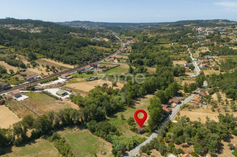 Moradia T2 para Venda em Santiago e São Simão de Litém e Albergaria dos Doze Foto 16