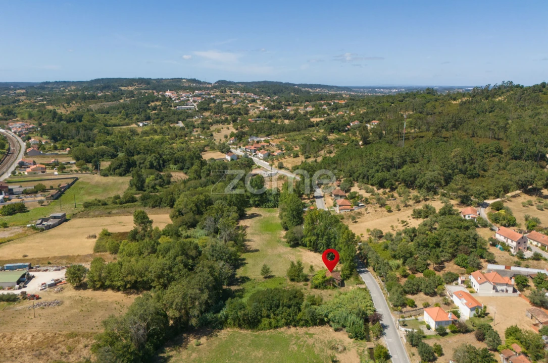 Moradia T2 para Venda em Santiago e São Simão de Litém e Albergaria dos Doze Foto 11