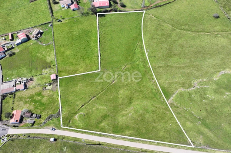 Terreno para Venda em Vila do Porto Foto 3