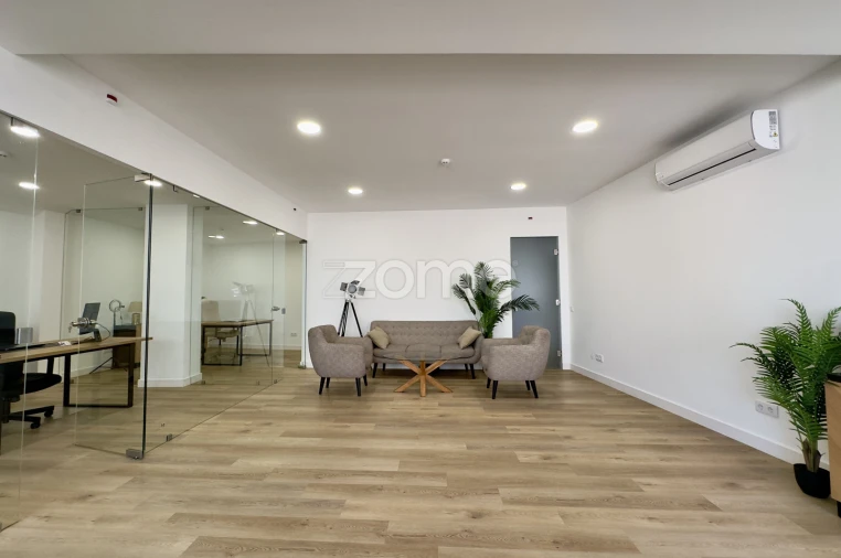 Escritório para Venda em Silves Foto 18