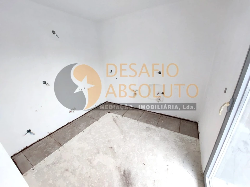 Apartamento T2 para Venda em Quinta do Conde Foto 11