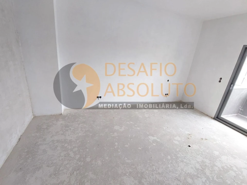 Apartamento T2 para Venda em Quinta do Conde Foto 18