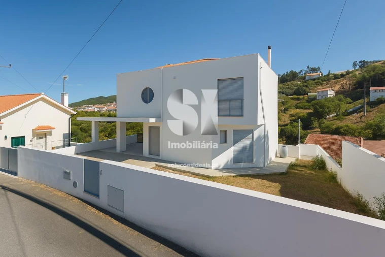 Moradia T4 para Venda em Eiras e São Paulo de Frades Foto 1