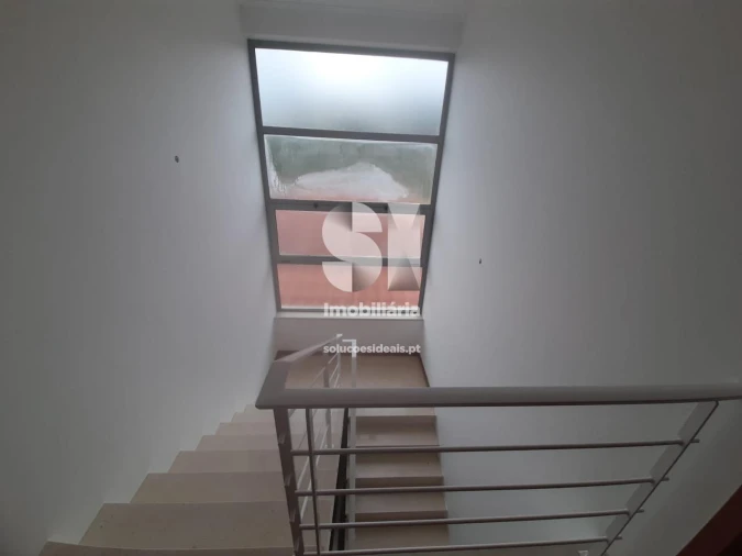 Moradia T4 para Venda em Eiras e São Paulo de Frades Foto 9