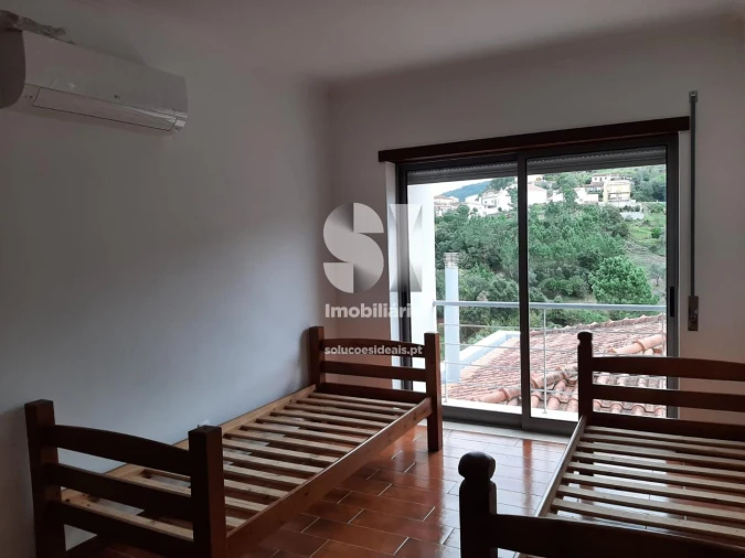 Moradia T4 para Venda em Eiras e São Paulo de Frades Foto 13