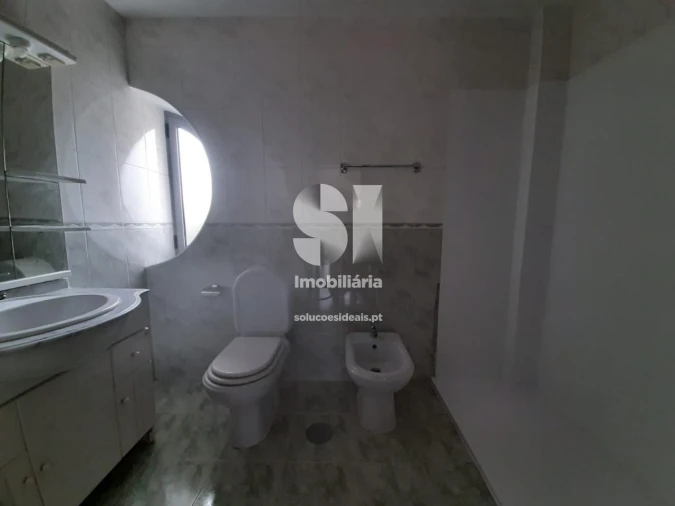 Moradia T4 para Venda em Eiras e São Paulo de Frades Foto 15