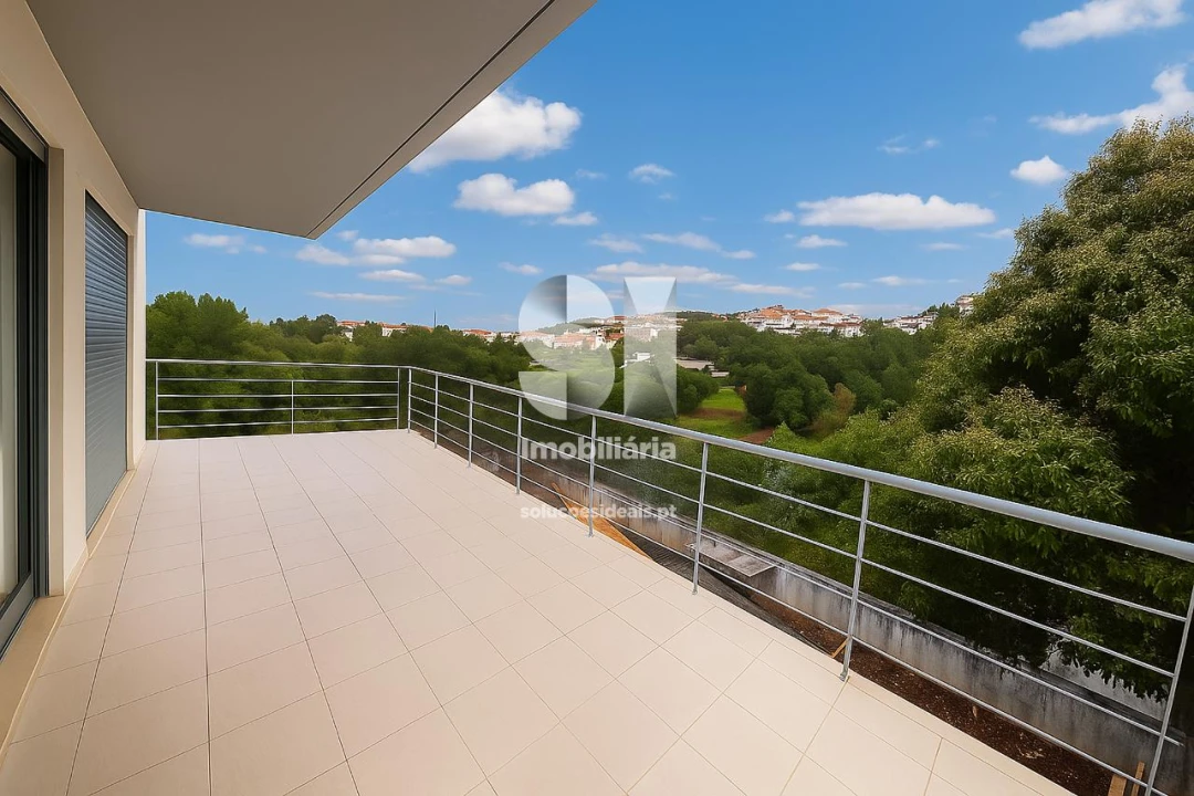 Moradia T4 para Venda em Eiras e São Paulo de Frades Foto 5