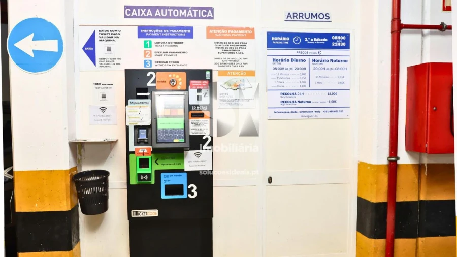 Garagem para Venda em Sé Nova, Santa Cruz, Almedina e São Bartolomeu Foto 9