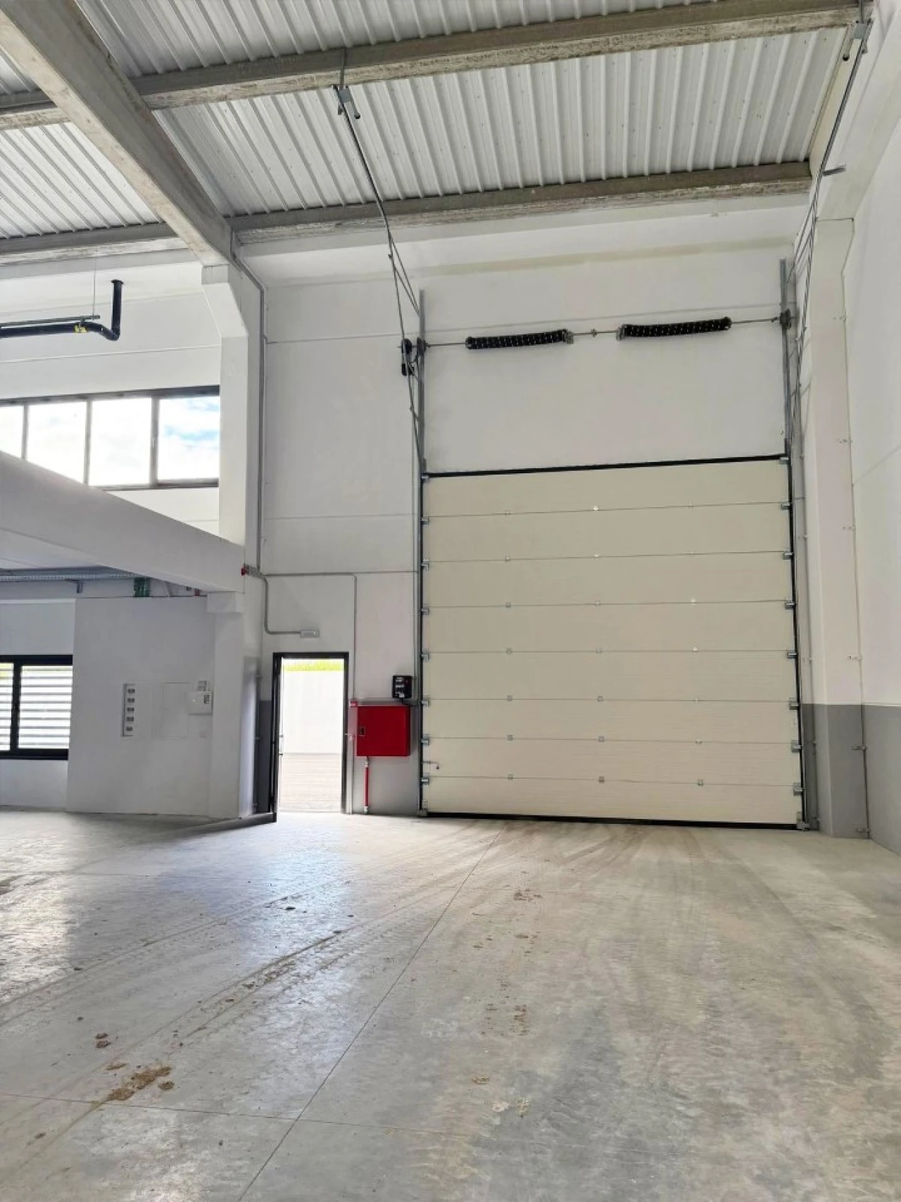 Armazém para Venda em Aver-O-Mar, Amorim e Terroso Foto 5