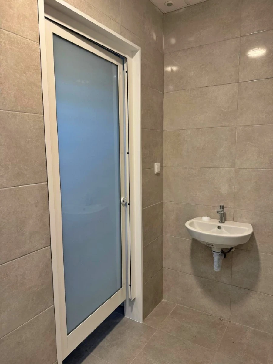 Armazém para Venda em Aver-O-Mar, Amorim e Terroso Foto 6