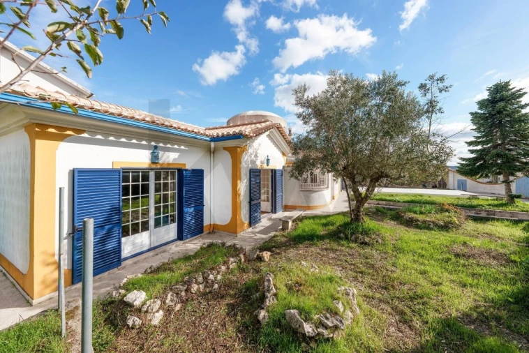 Moradia T2 para Venda em Fatima Foto 7