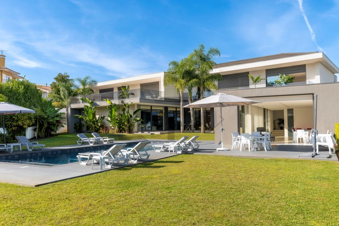 Moradia T7 para Venda em Ribeirão Foto 1