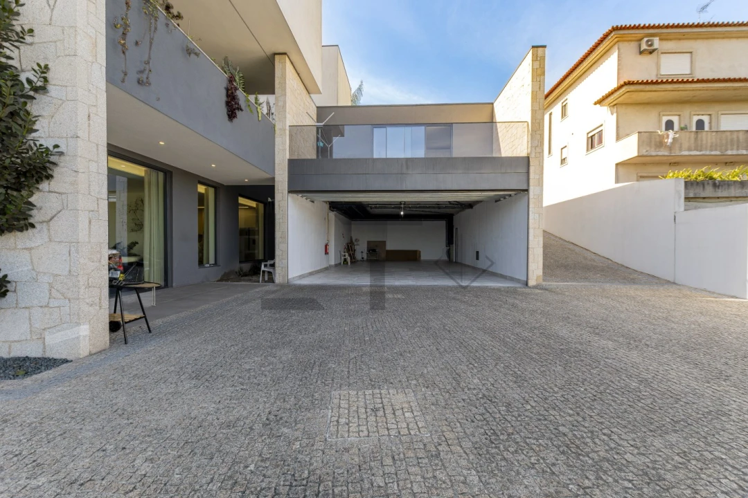 Moradia T7 para Venda em Ribeirão Foto 81