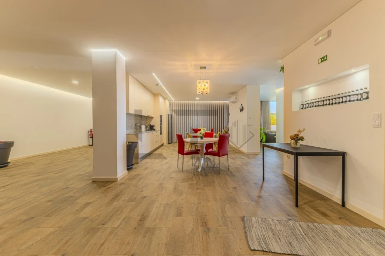 Moradia T7 para Venda em Ribeirão Foto 69