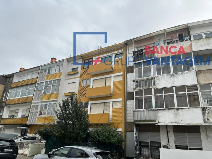 Apartamento T1 para Venda em Paranhos Foto 7