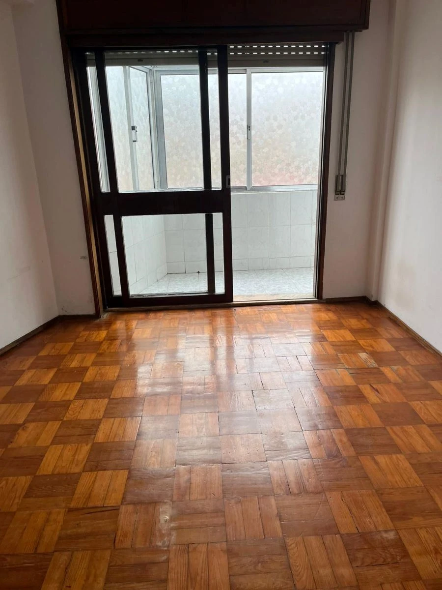 Apartamento T1 para Venda em Paranhos Foto 10