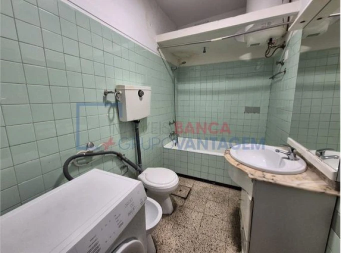 Apartamento T1 para Venda em Paranhos Foto 5