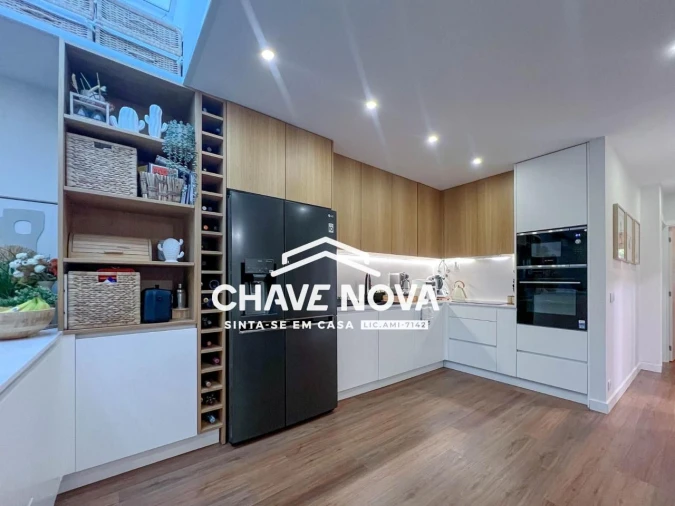 Apartamento T2 para Venda em Quarteira Foto 6