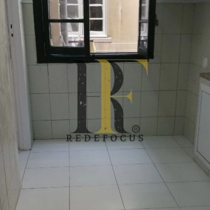 Apartamento T2 para Venda em Cedofeita, Santo Ildefonso, Sé, Miragaia, São Nicolau e Vitória Foto 4