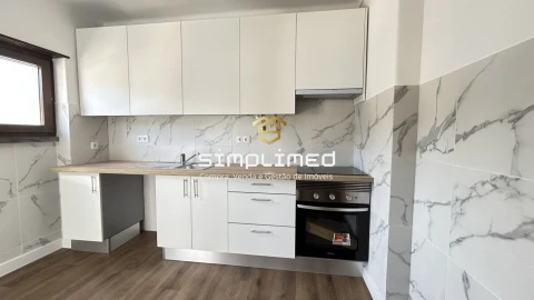 Apartamento T2 para Venda em Sesimbra (Santiago)