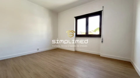 Apartamento T2 para Venda em Sesimbra (Santiago)