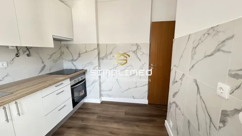Apartamento T2 para Venda em Sesimbra (Santiago)