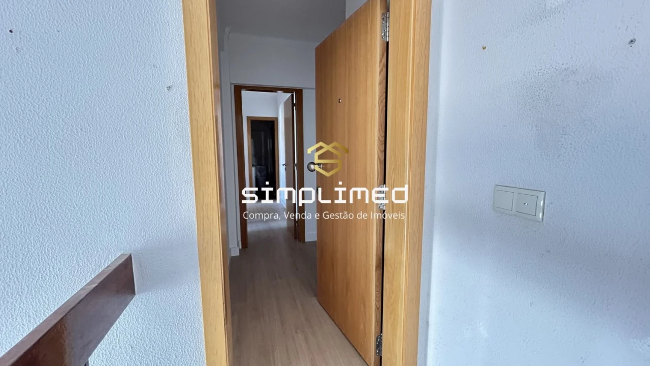 Apartamento T2 para Venda em Sesimbra (Santiago) Foto 8