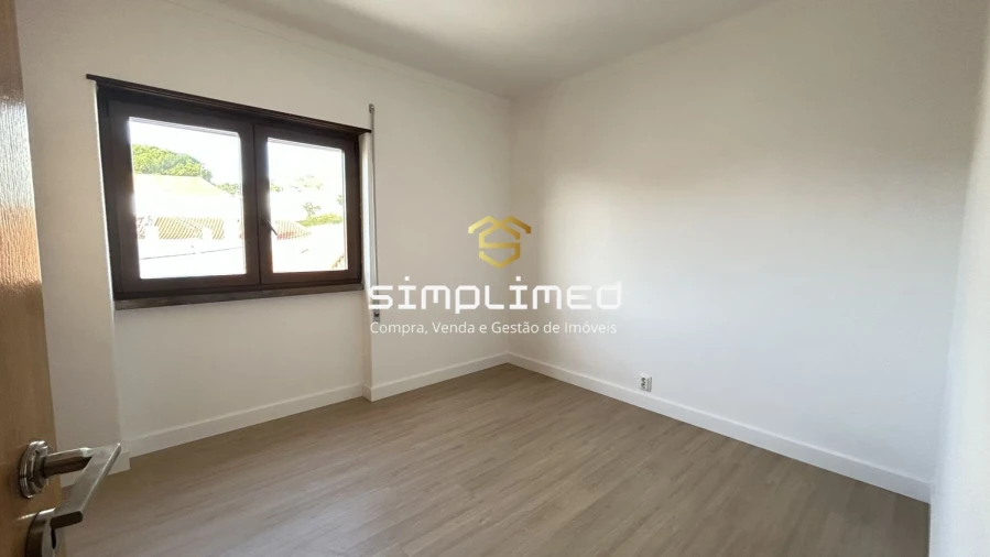 Apartamento T2 para Venda em Sesimbra (Santiago) Foto 24