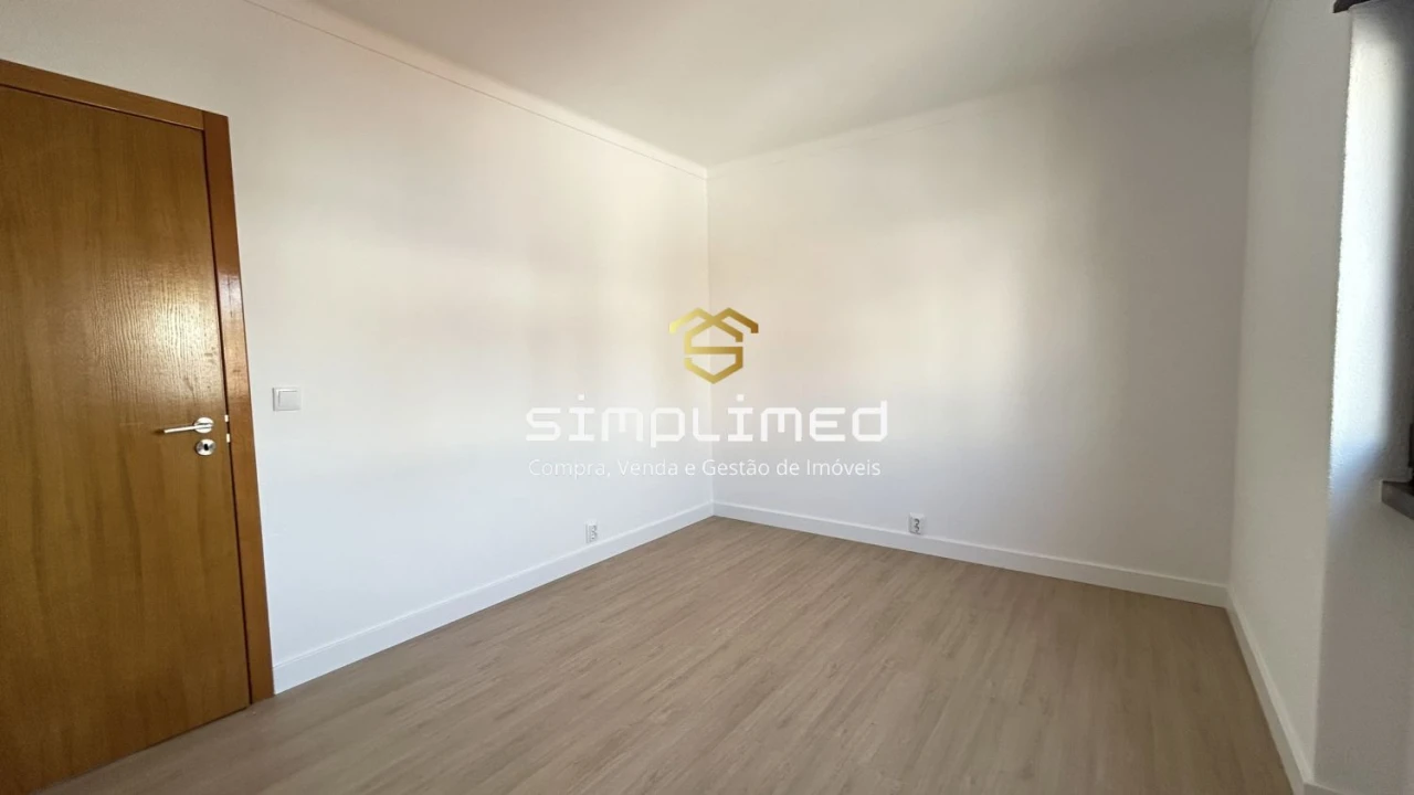 Apartamento T2 para Venda em Sesimbra (Santiago) Foto 23