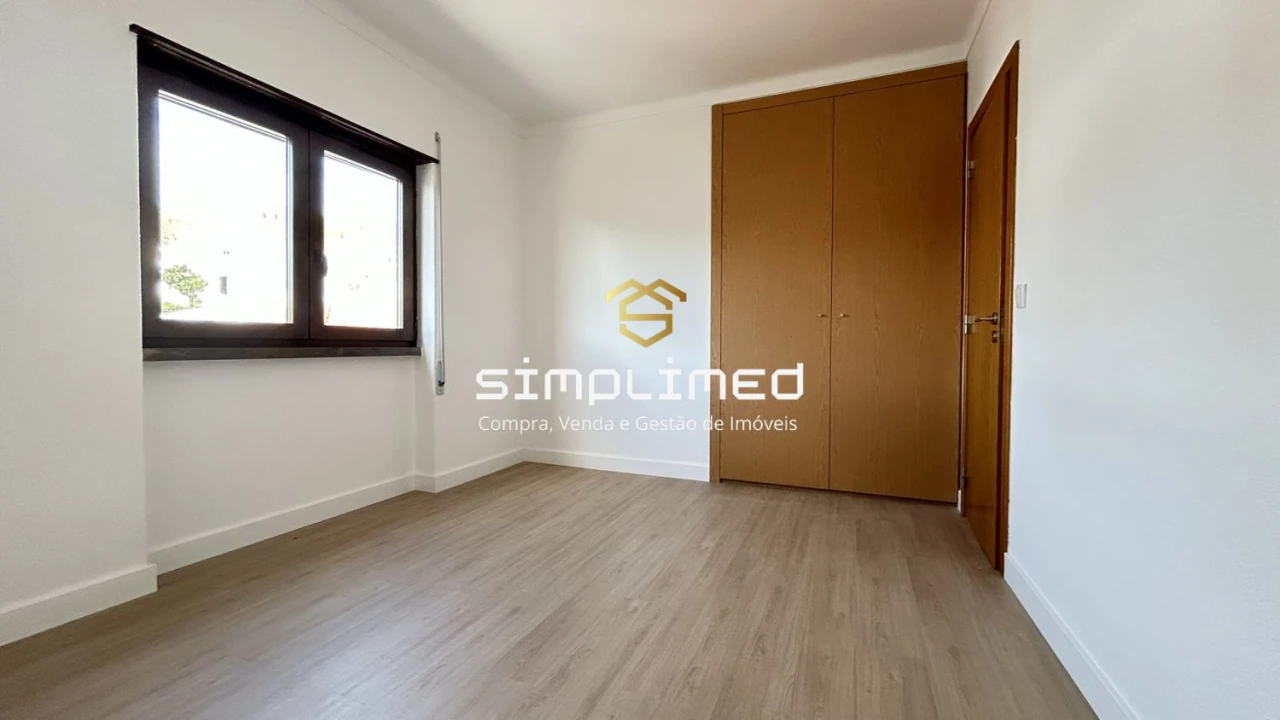 Apartamento T2 para Venda em Sesimbra (Santiago) Foto 21