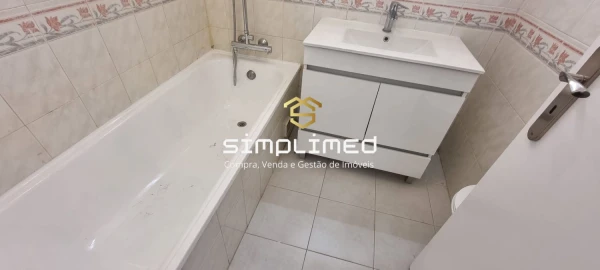 Apartamento T2 para Venda em Algueirão-Mem Martins