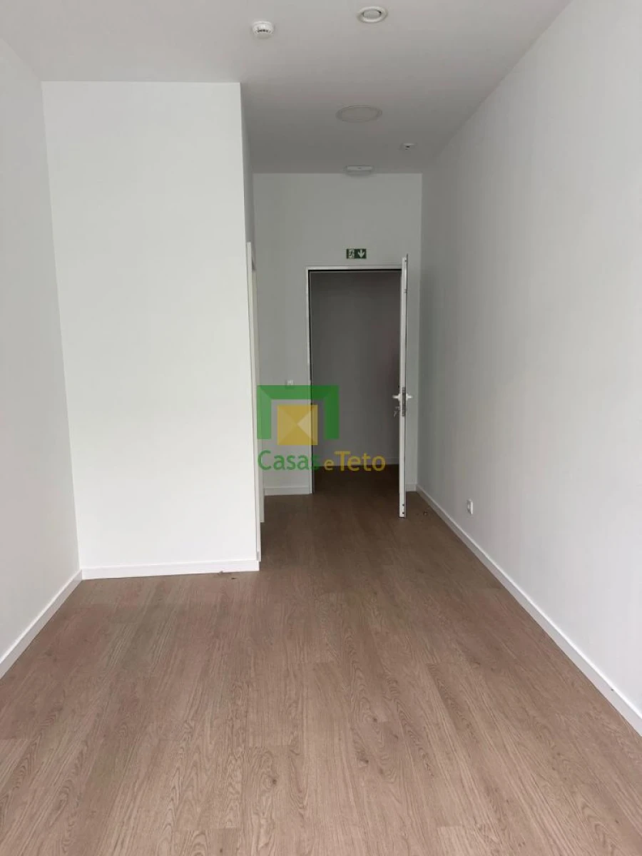 Loja para Venda em Funchal (Se) Foto 13