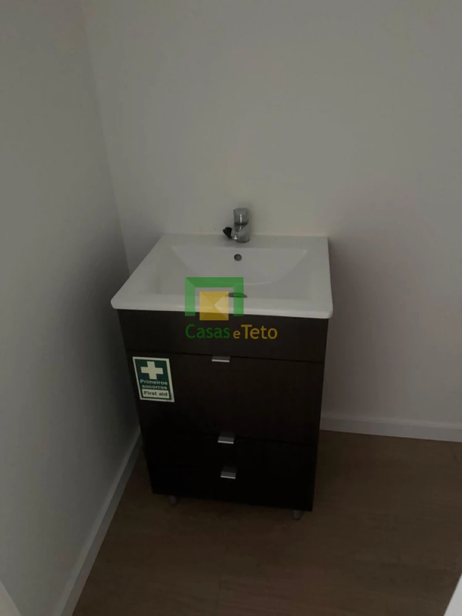 Loja para Venda em Funchal (Se) Foto 26