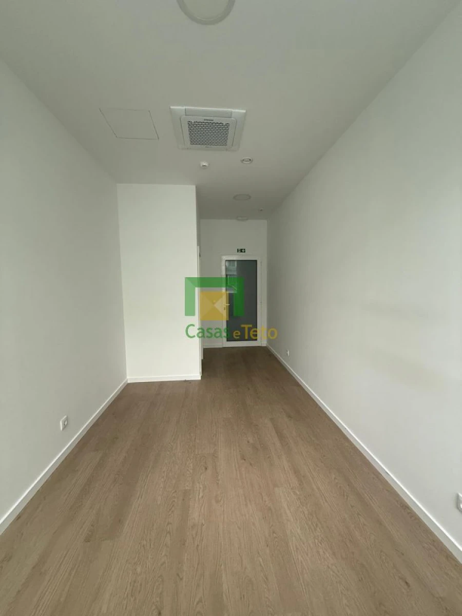 Loja para Venda em Funchal (Se) Foto 11