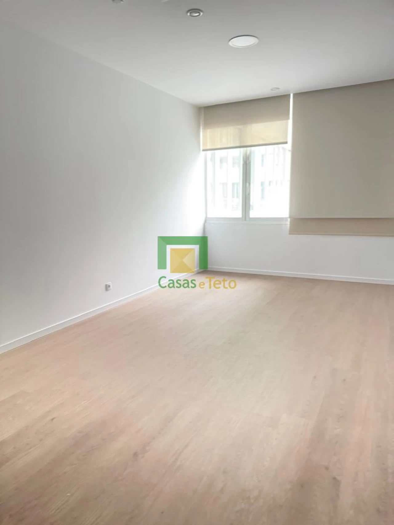 Loja para Venda em Funchal (Se) Foto 1