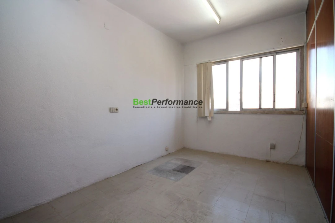 Loja para Venda em Vila Franca de Xira Foto 3