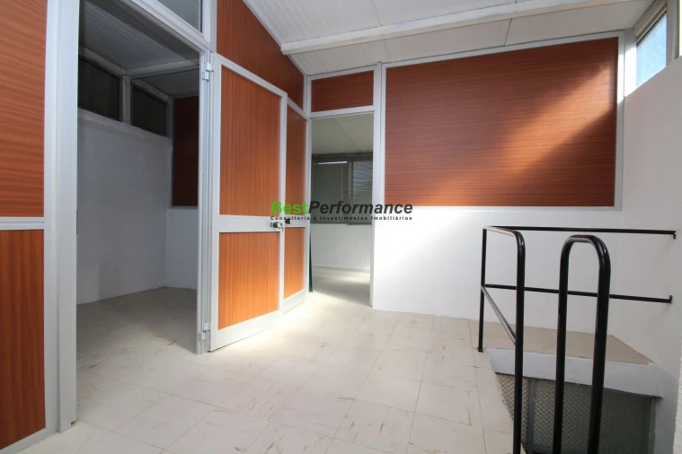 Loja para Venda em Vila Franca de Xira Foto 5