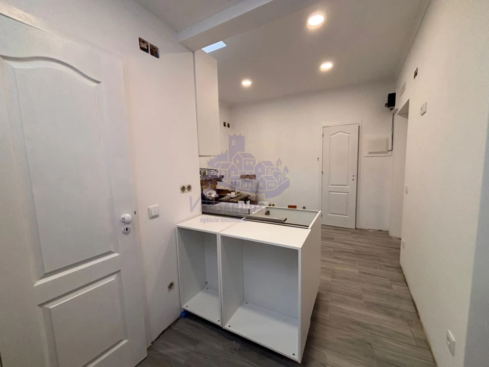 Moradia T1 para Venda em Lagoa e Carvoeiro Foto 3