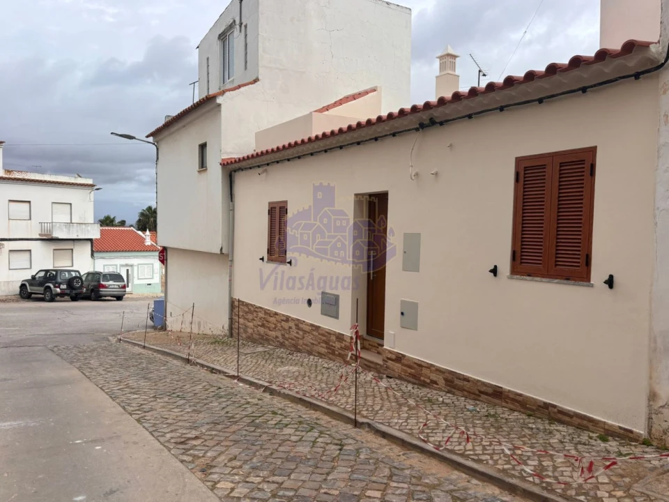 Moradia T1 para Venda em Lagoa e Carvoeiro Foto 9