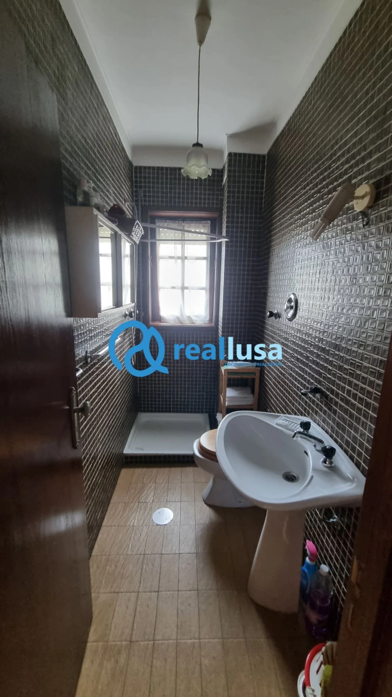 Moradia T6 para Venda em Arcozelo Foto 21