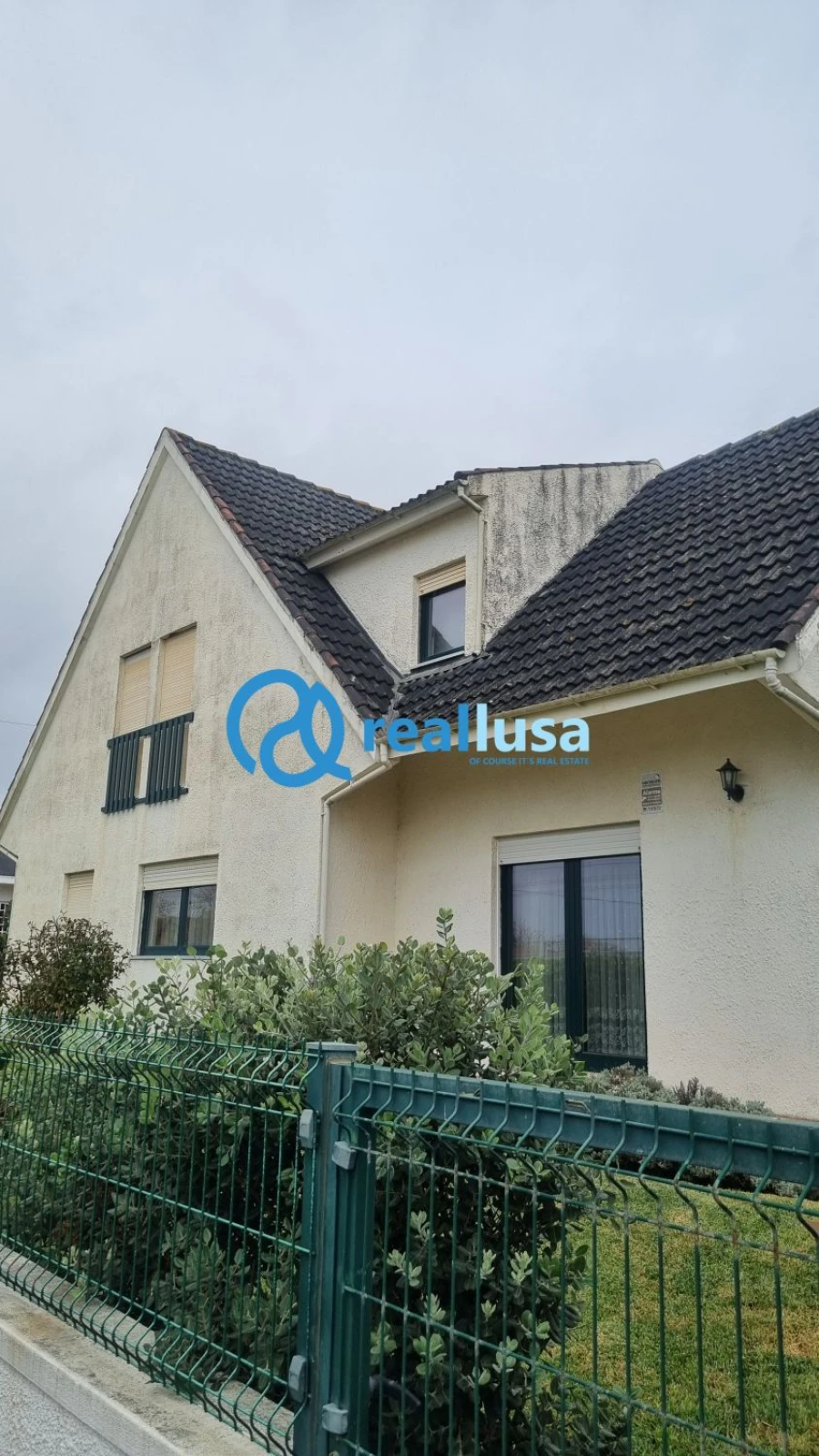 Moradia T6 para Venda em Arcozelo Foto 2