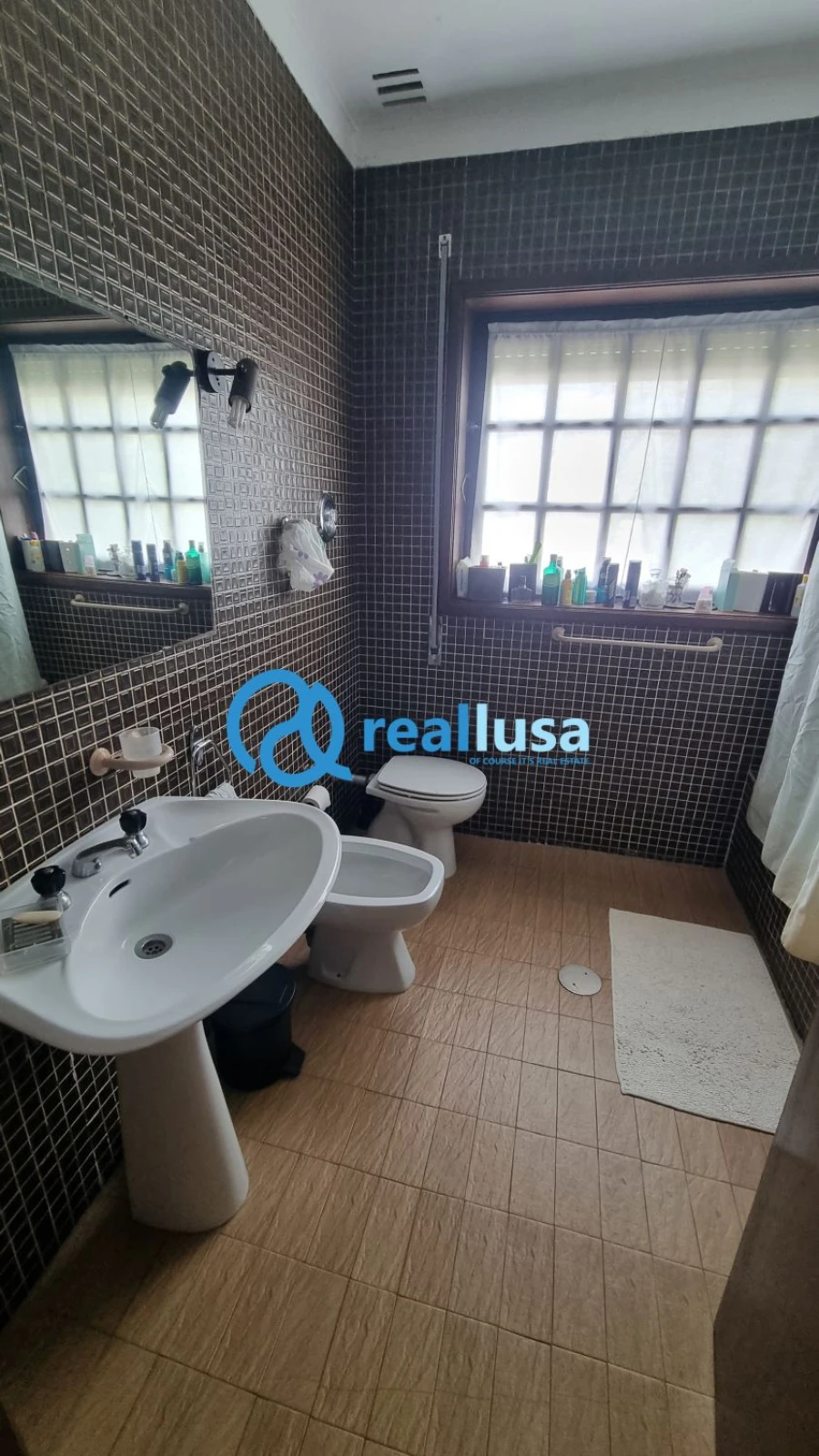 Moradia T6 para Venda em Arcozelo Foto 20